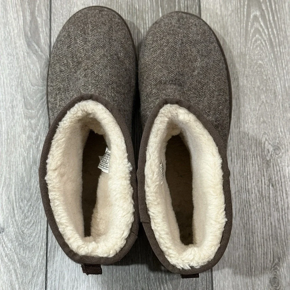 UGG pre owned